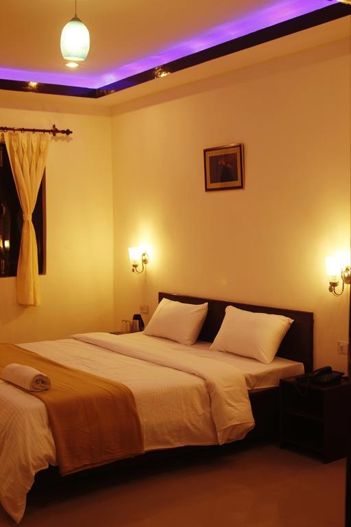 كاوساني Hotel Hill Palace المظهر الخارجي الصورة